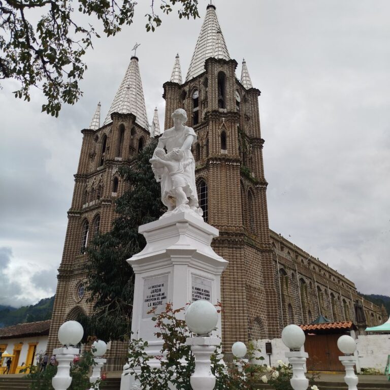 Parque Principal, Que hacer en Jardín